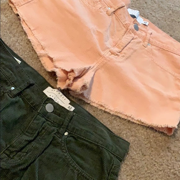 Kendall and Kylie high waisted shorts bundle - Picture 2 of 4